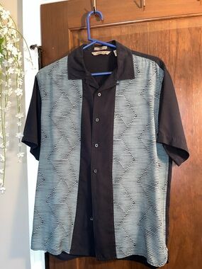 Axist Black and Light Blue Short-Sleeve Button-Down Shirt